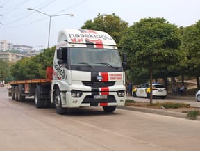 Hasekioğlu Sürücü Kursu'ndan BMC PRO 827 ile CE sınıfı tır, çekici ehliyeti en güvenilir hizmet.13 e 60 dorse ile direksiyon eğitimi ve sınavı için bizden bilgi alınız.