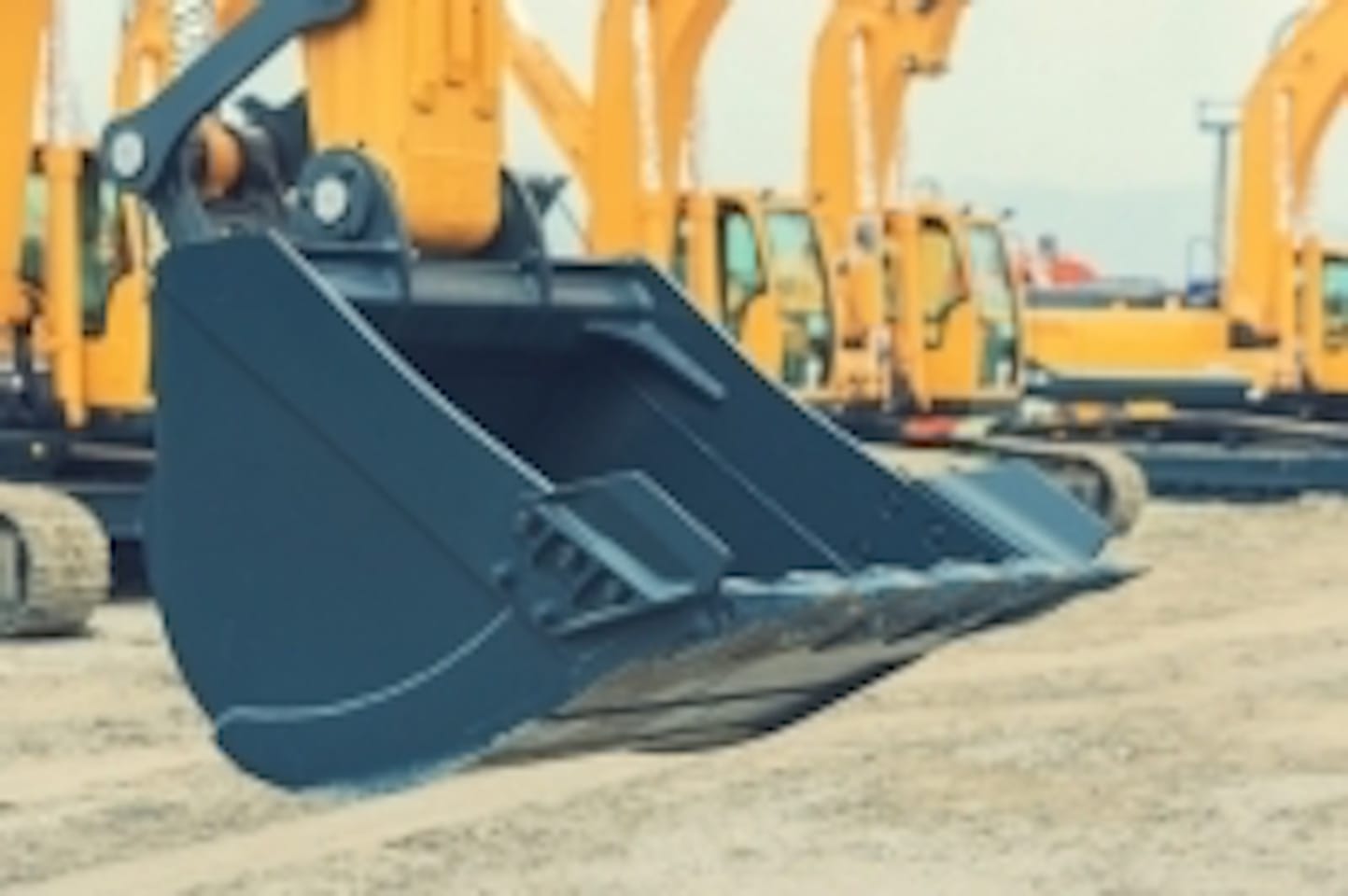 İzmir ekskavatör  iş makinası operatörlük belgesi kursu- dozer operatörlük belgesi- loder operatörlük belgesi kepçe operatörlük belgesi iBilgi için bizi arayınız 05322470963