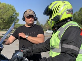 İleri ve Güvenli Sürüş Motosiklet Eğitimleri; TOSFED lisanslı ve TMF sertifikalı İMC Akademi eğitmenleri tarafından verilmekte olup, Milli Eğitim Bakanlığı müfredatına uygundur.