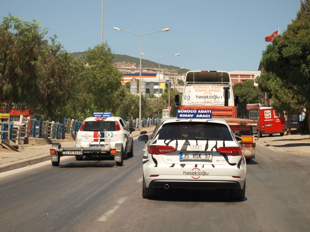 İzmir'de BE (Römork) ve CE (Tır) Ehliyetleri Sadece Hasekioğlu Hizmetinde!